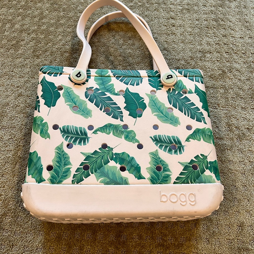 Medium Bogg Bag